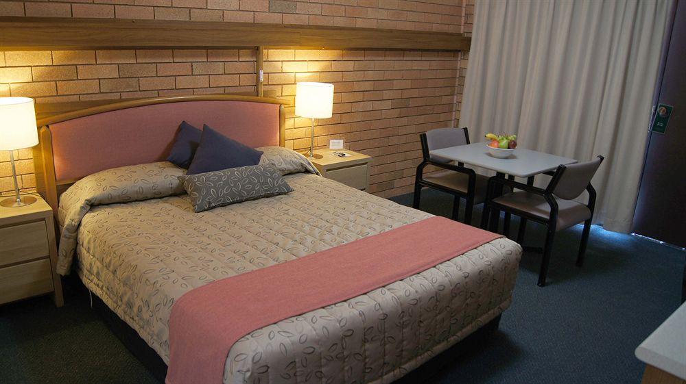 Ningana Motel Mudgee Bagian luar foto