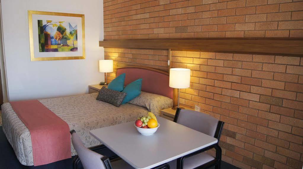 Ningana Motel Mudgee Bagian luar foto