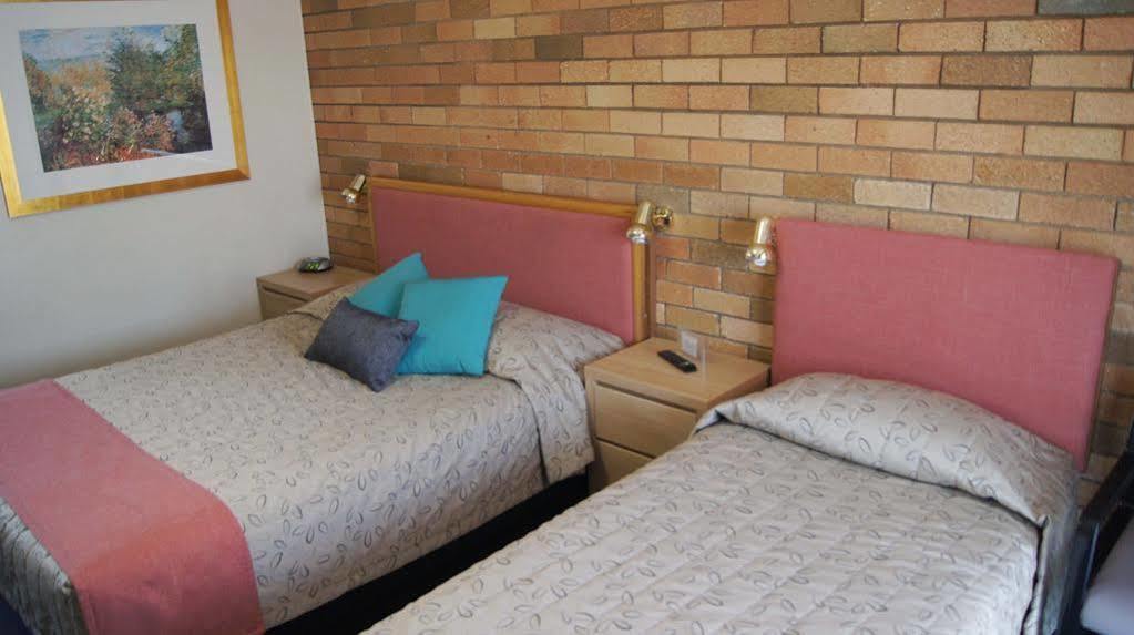 Ningana Motel Mudgee Bagian luar foto